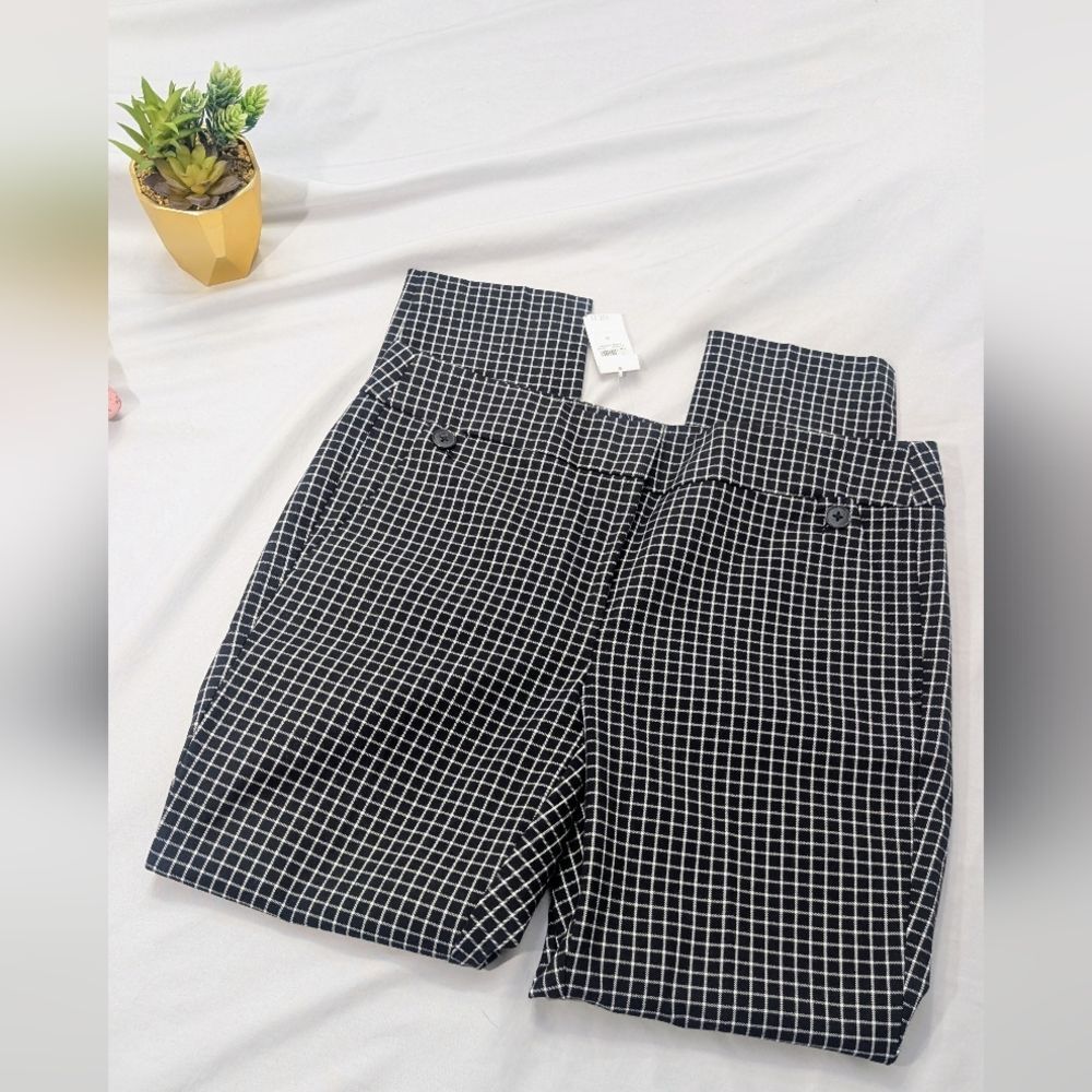 LOFT Black and White Plaid Pants